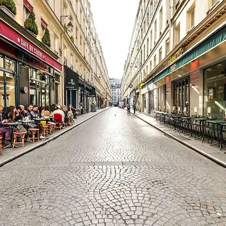 New Spacious Flat Near Montorgueil Parigi