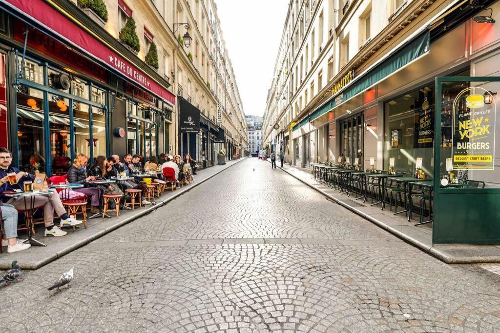 New Spacious Flat Near Montorgueil Parigi